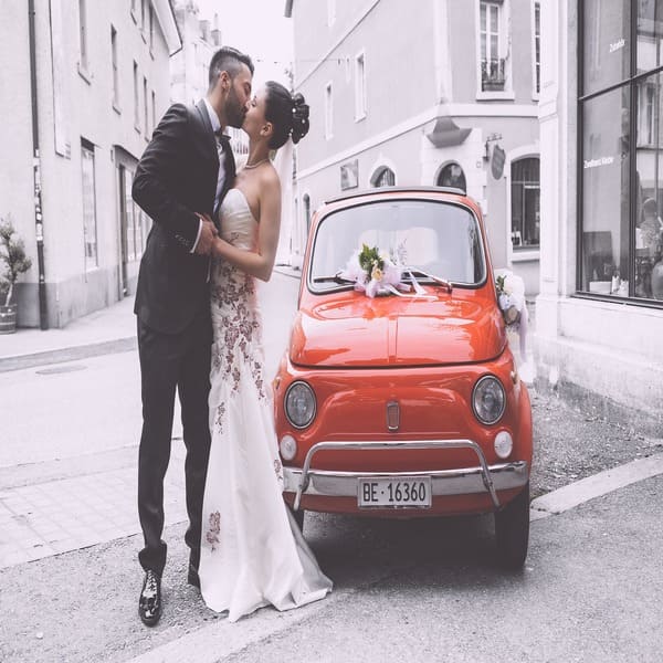 How to plan a wedding abroad